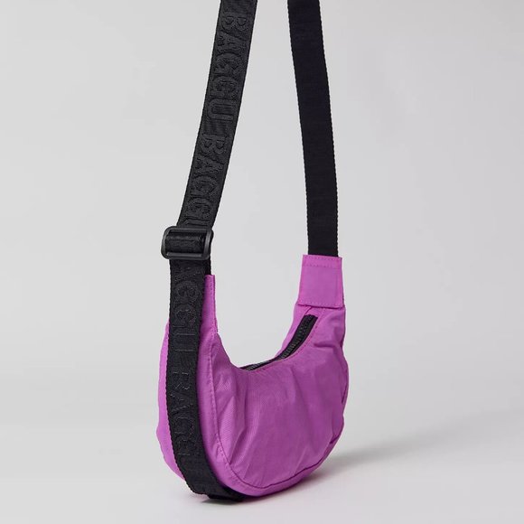 NWT Baggu Mini Crescent Bag - Extra Pink - Picture 6 of 6